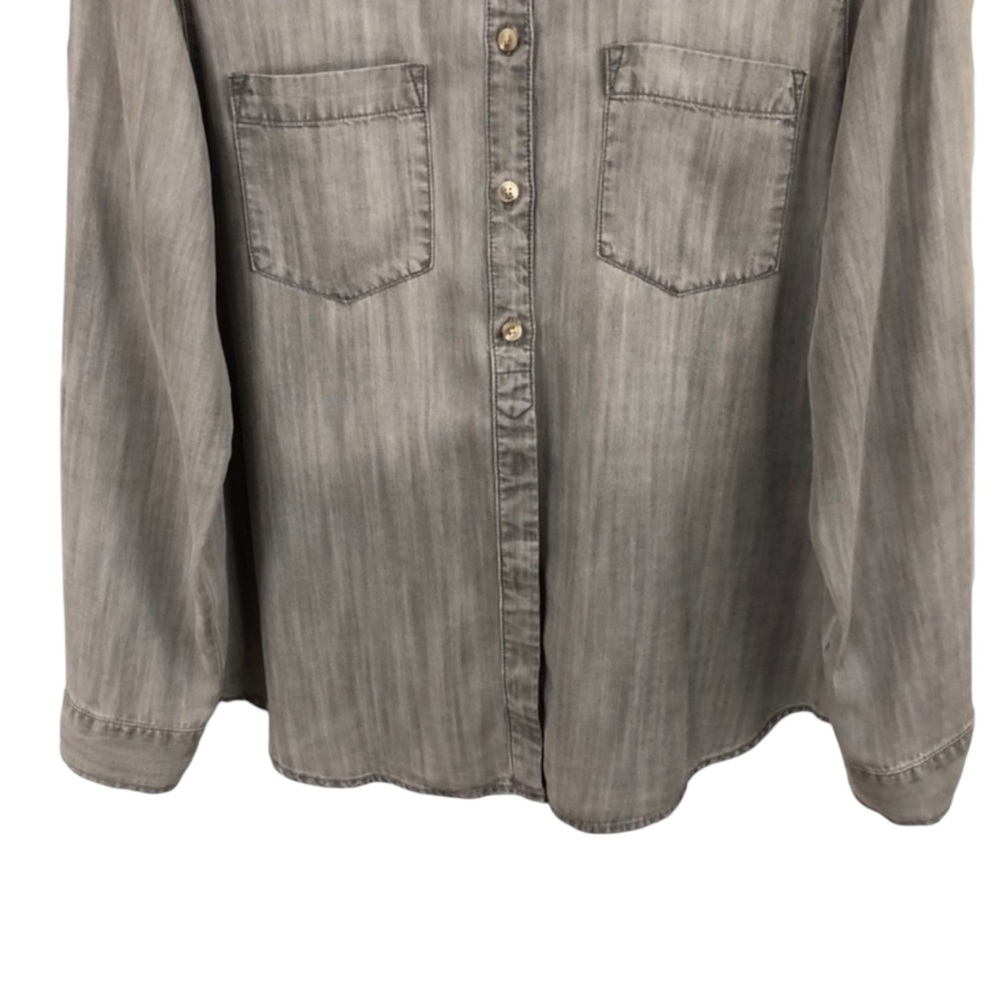 CHICO’s Half Placket Button-Down Shirt in Moonstone Size 0 (4-6) - Picture 6 of 13